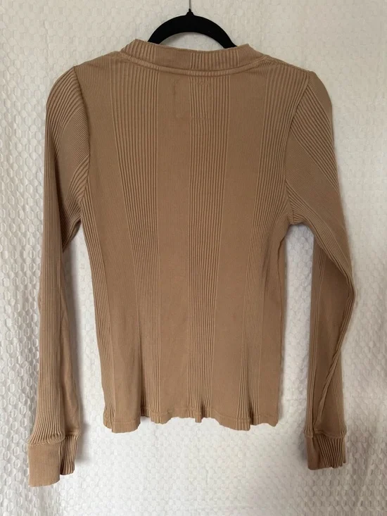 Aerie Ribbed Long Sleeve Henley Top Taupe Brown Size Large - Picture 3 of 5